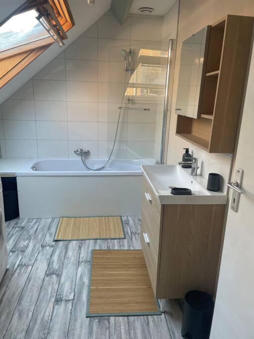 Maison A 2 Pas Du Centre Ville Péronne Kültér fotó